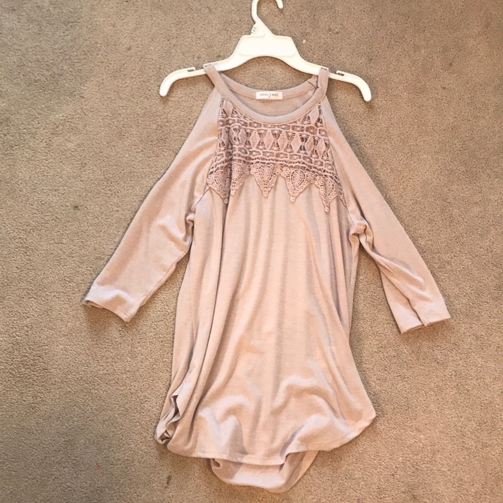 Light pink cold shoulder top